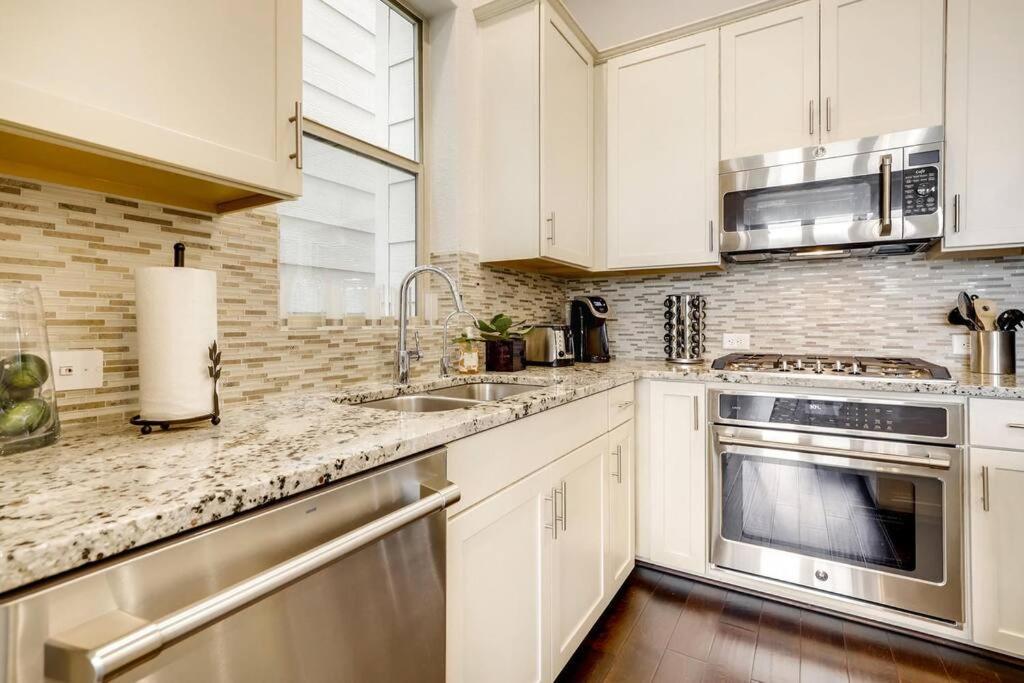Gorgeous 4 Bed Home On St Mary'S - Minutes To Riverwalk/Pearl San Antonio Dış mekan fotoğraf